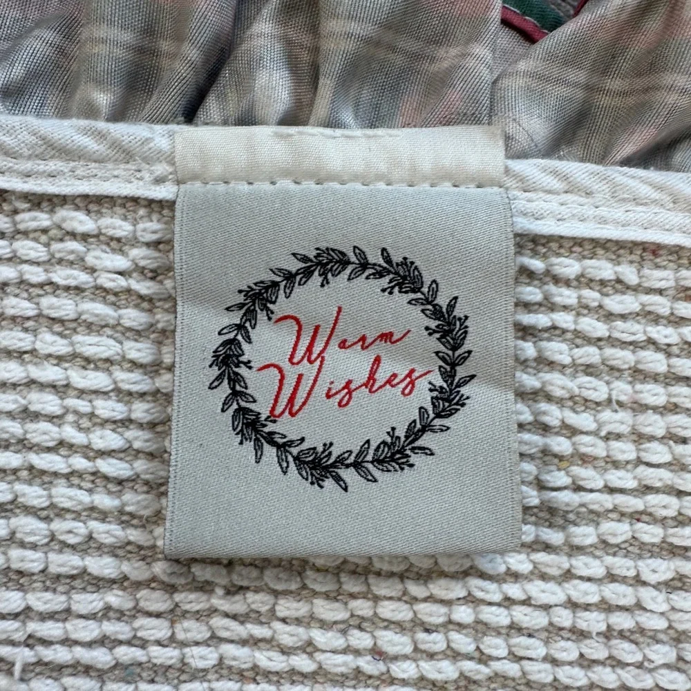 Warm Wishes Holiday Bath Rug White Plaid Ruffle‎ Trim 20x32 Cotton Christmas